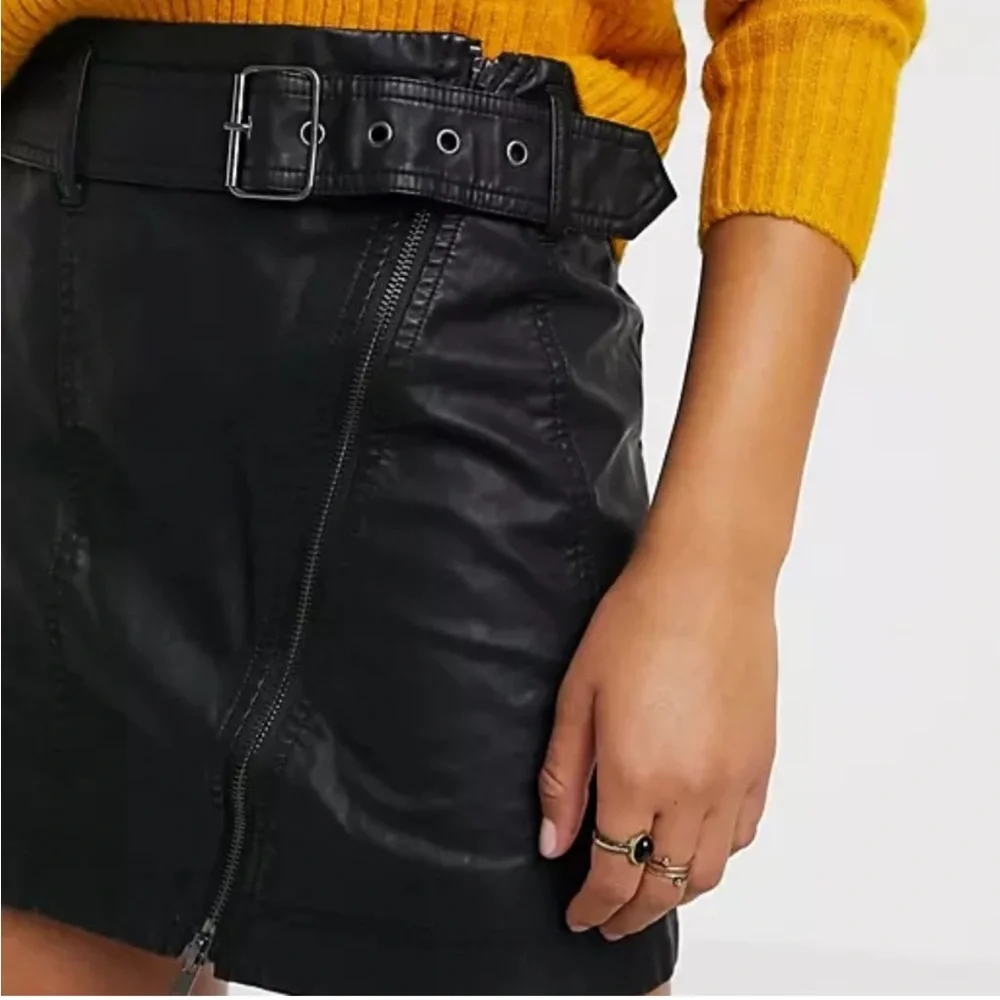 NWT Free People Feelin Free Vegan Leather Belted Mini Skirt - Picture 2 of 13